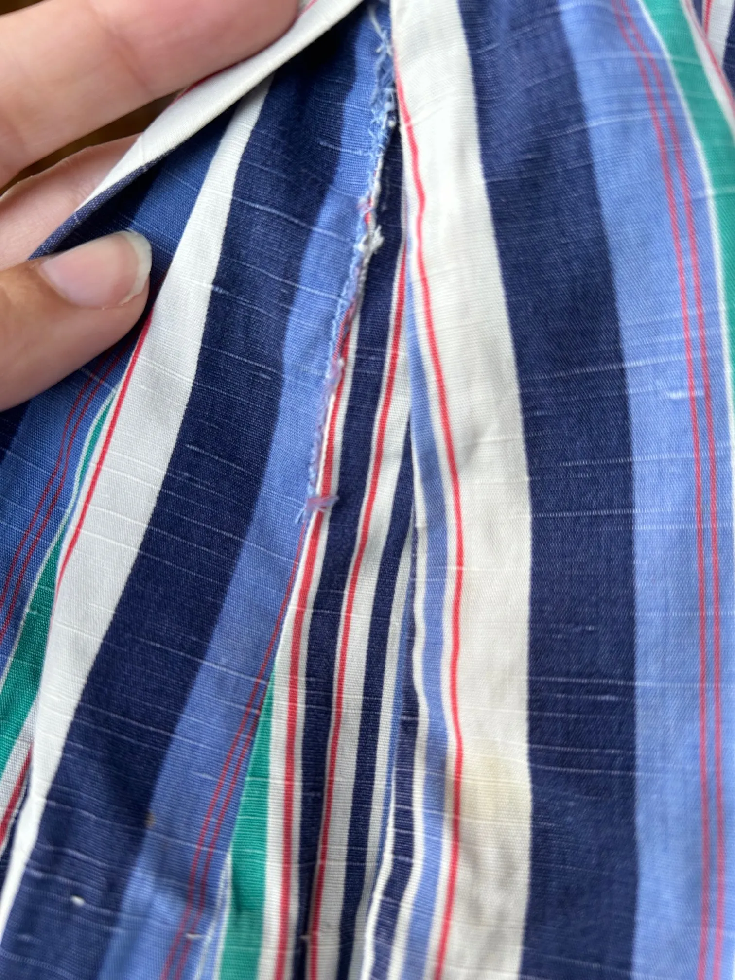 1940s striped shorts . vintage 40s shorts . 24-25 waist
