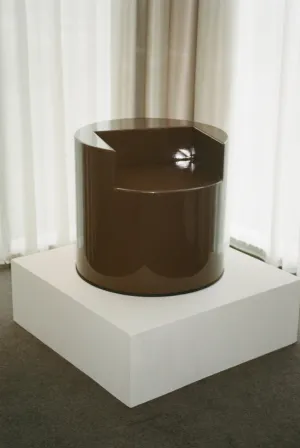 Brown Neo-Lounge chair