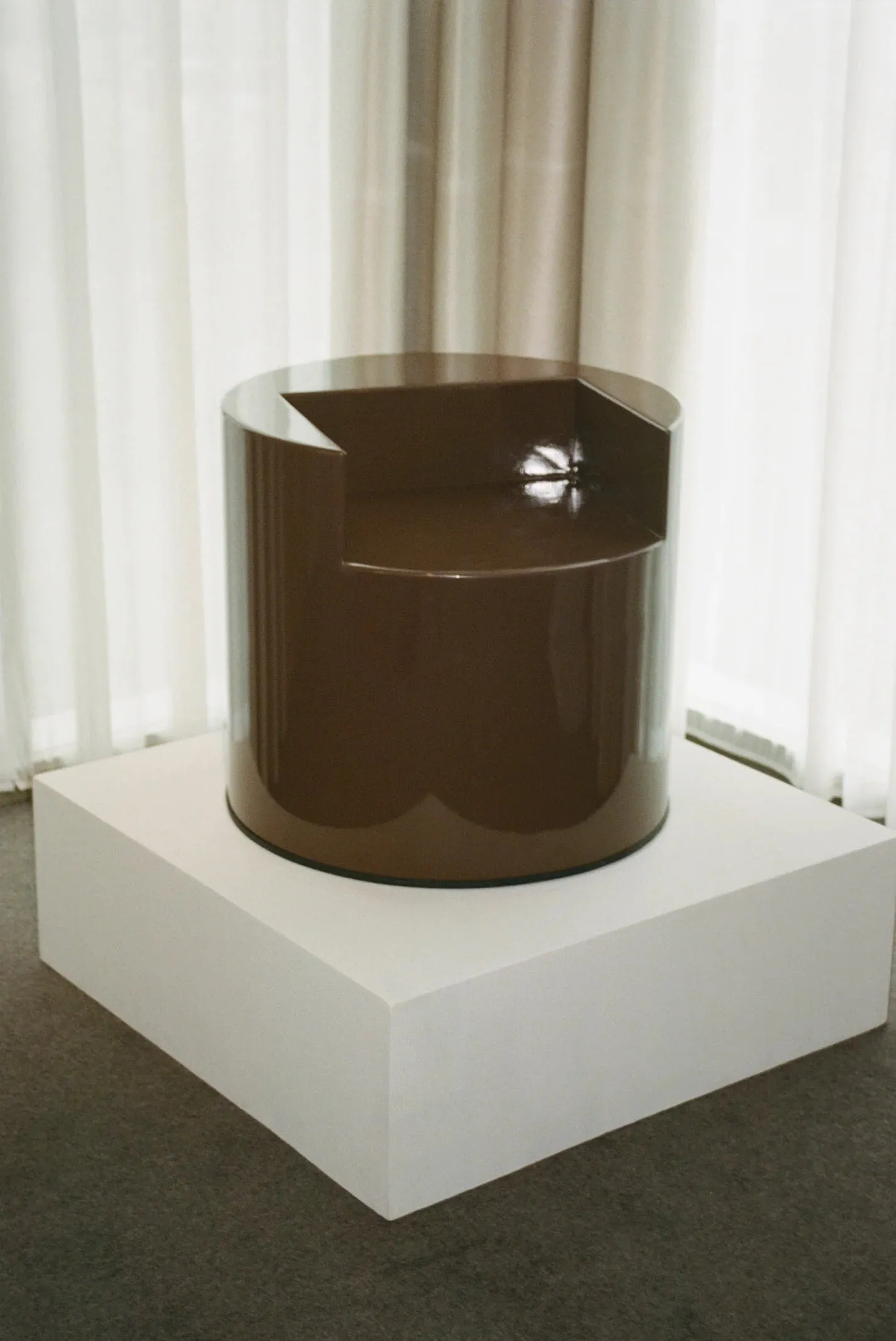 Brown Neo-Lounge chair