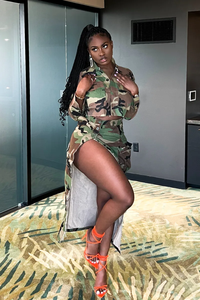 CAMOUFLAGE HITTER SPLIT | SKIRT (S-XL)