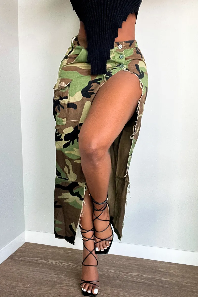 CAMOUFLAGE HITTER SPLIT | SKIRT (S-XL)