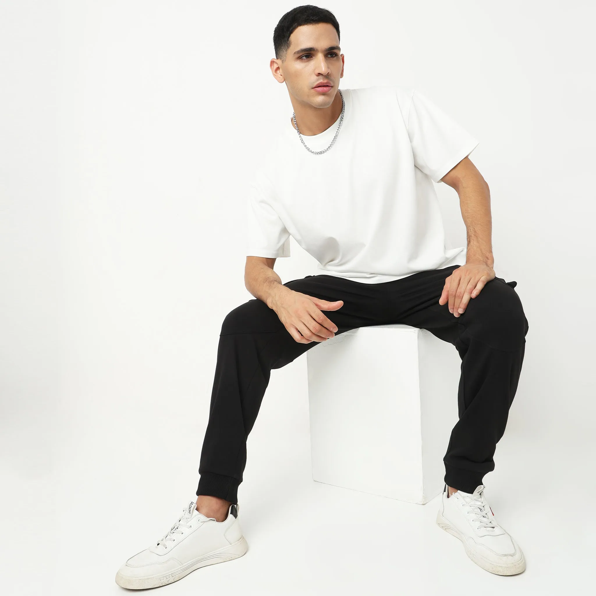 Heavy DutyTeesᵉˣ Oversized Body in an exclusive 210 GSM Patented Fabric