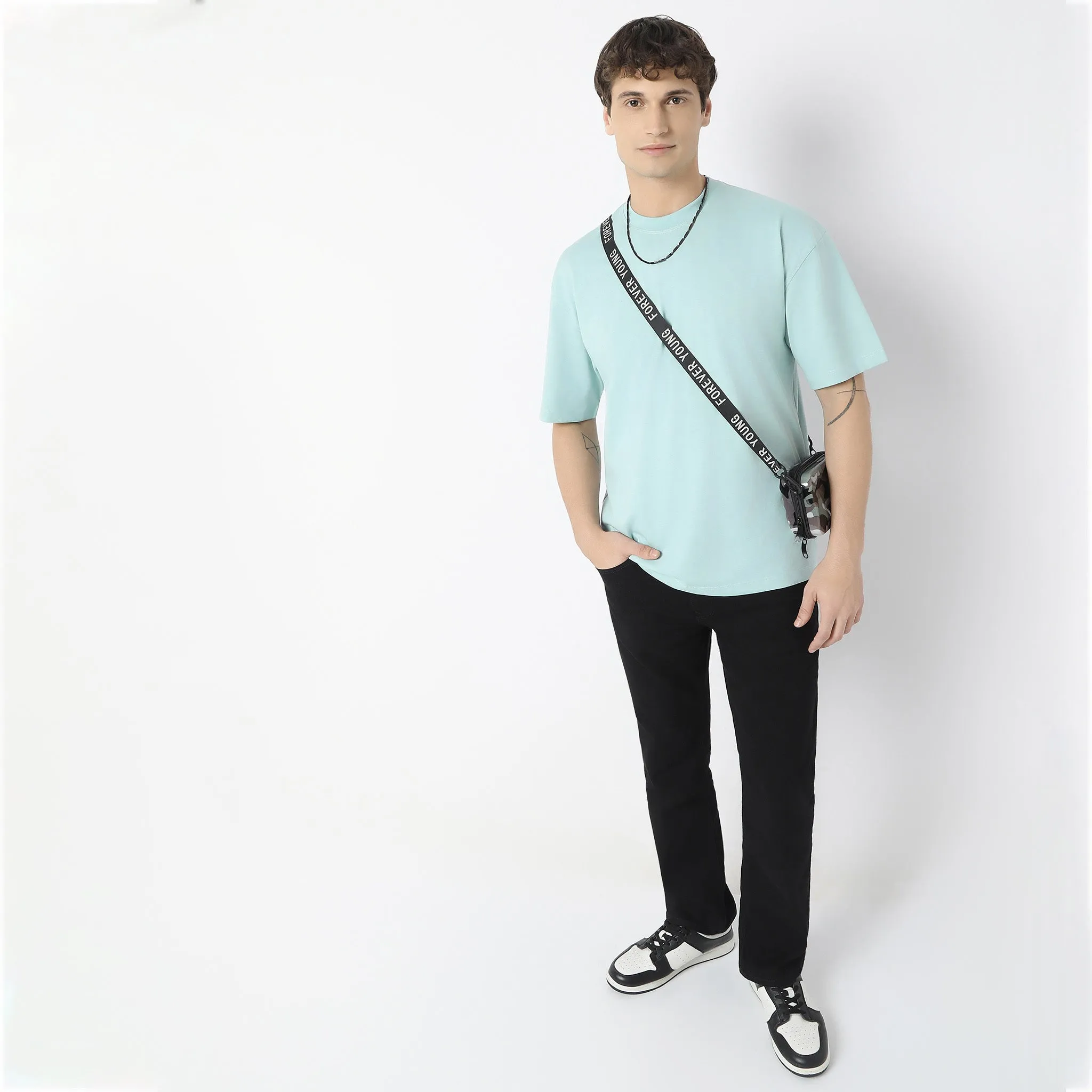 Heavy DutyTeesᵉˣ Oversized Body in an exclusive 210 GSM Patented Fabric