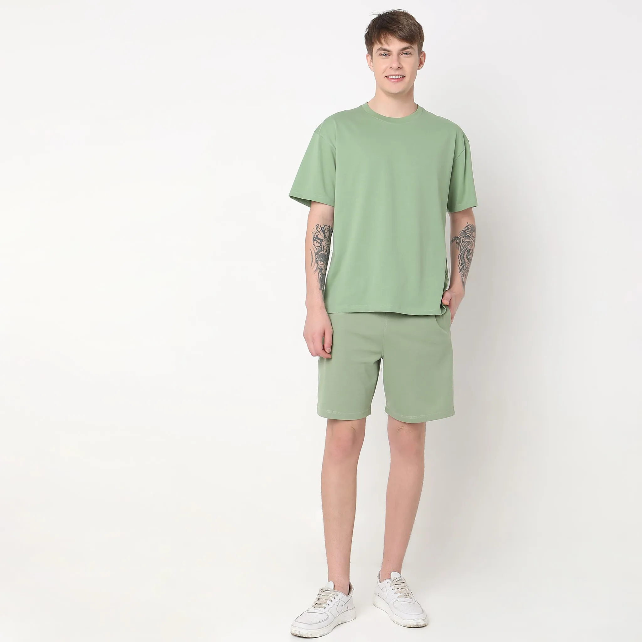 Heavy DutyTeesᵉˣ Oversized Body in an exclusive 210 GSM Patented Fabric