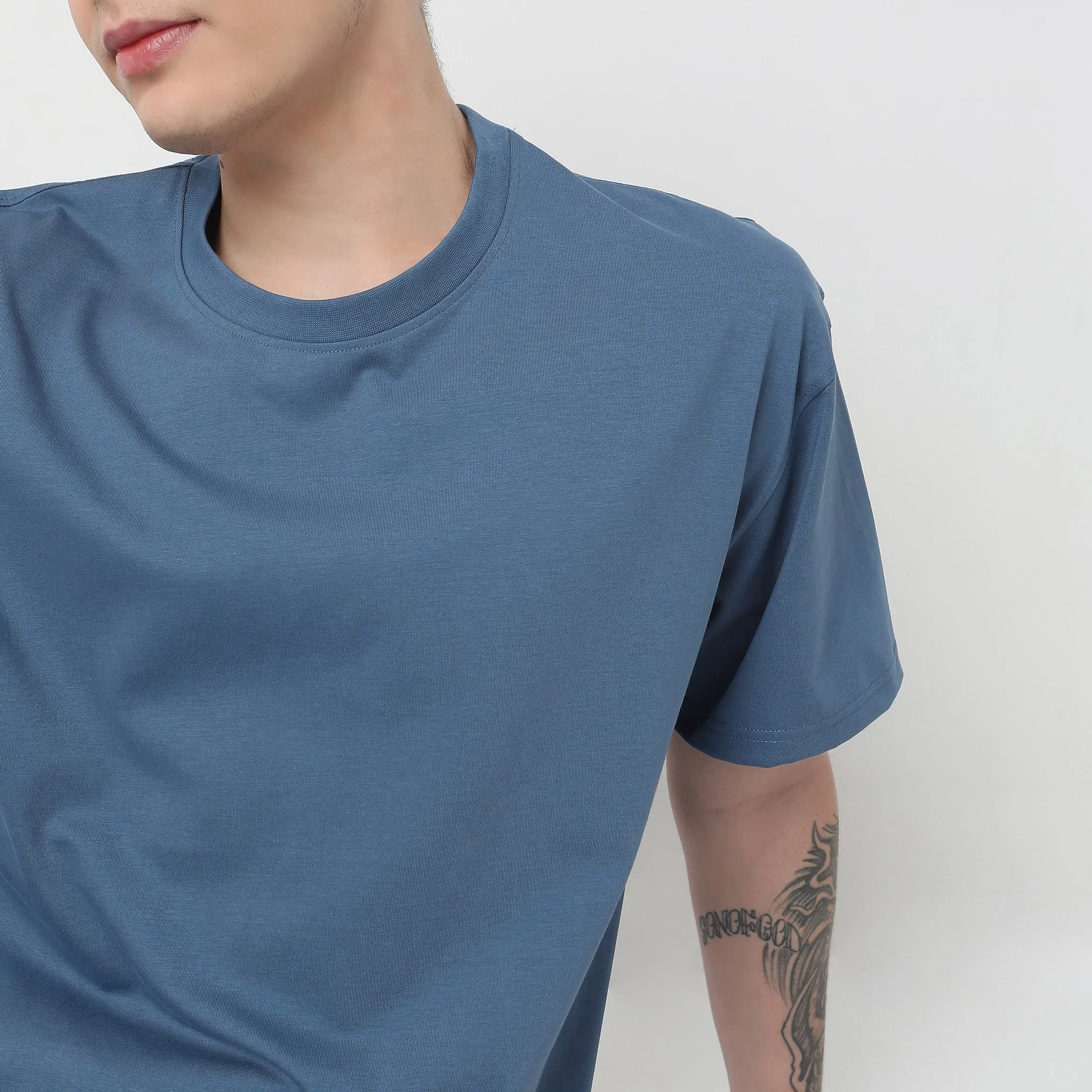 Heavy DutyTeesᵉˣ Oversized Body in an exclusive 210 GSM Patented Fabric