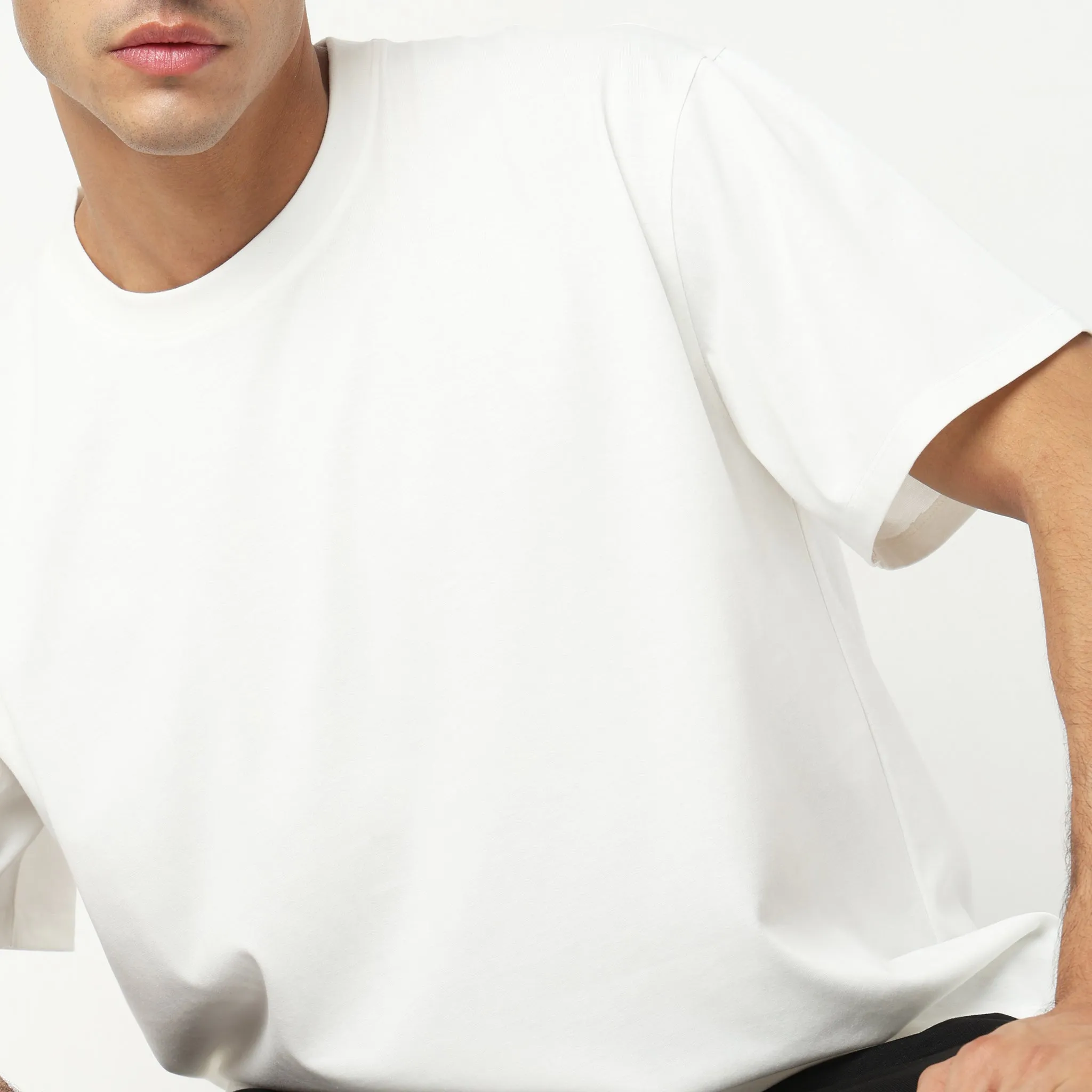 Heavy DutyTeesᵉˣ Oversized Body in an exclusive 210 GSM Patented Fabric
