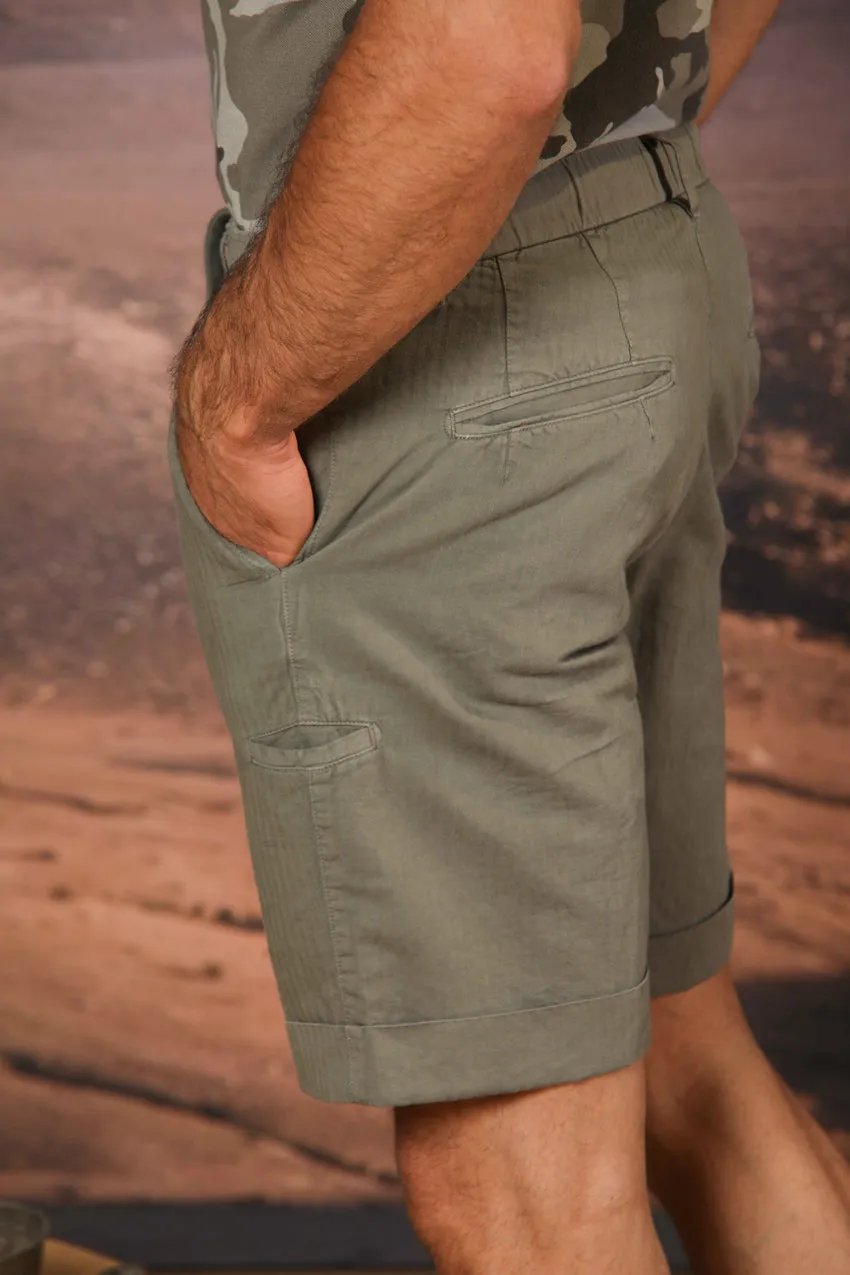 Khinos M74 men's chino bermuda shorts in a cotton and hemp blend with herringbone pattern relaxed fit