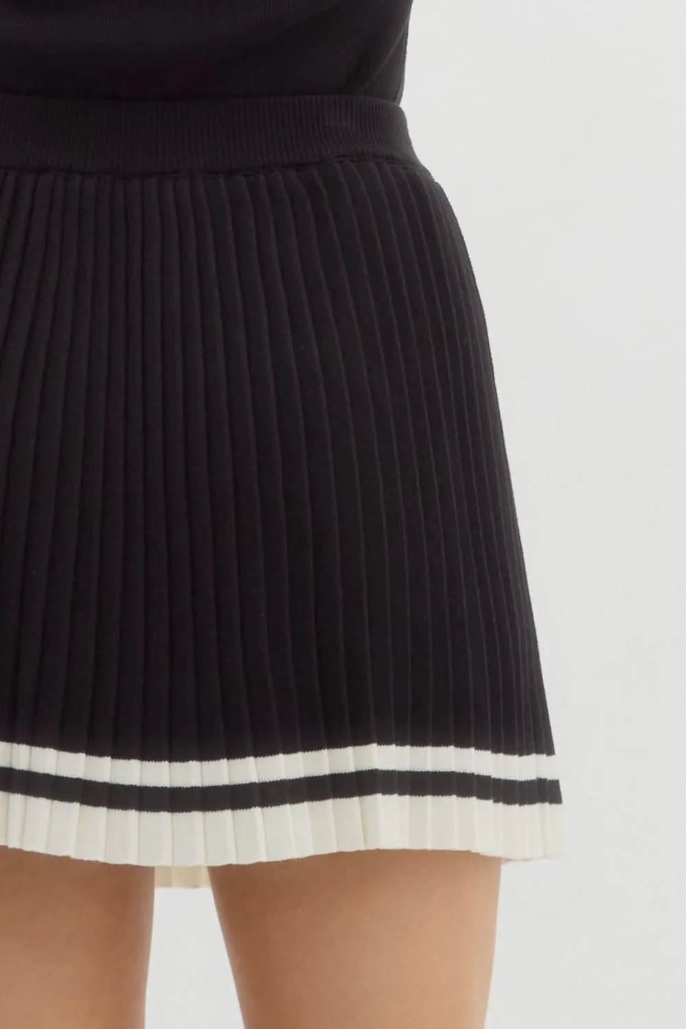 Knit Pleated Skort {Black}