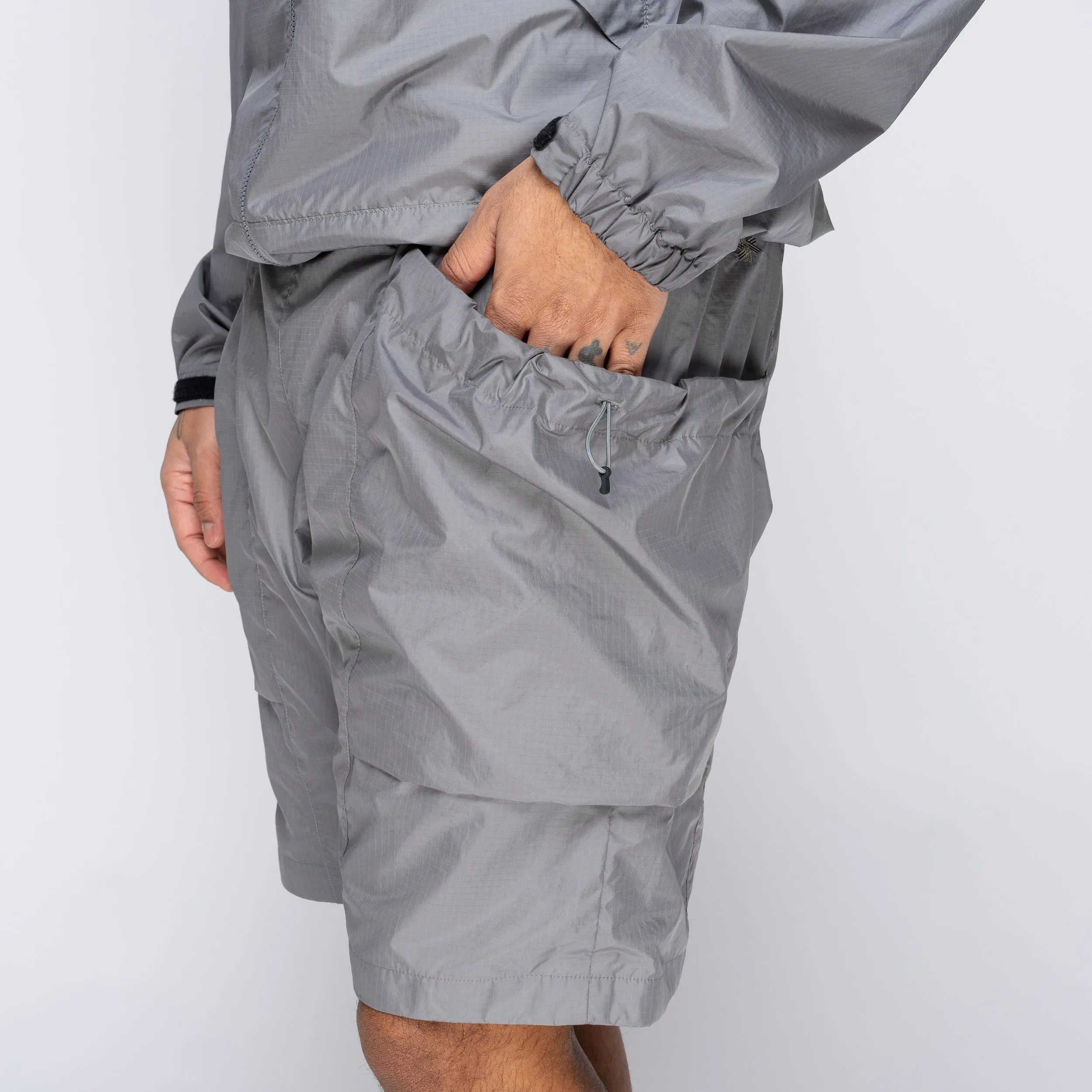 Rip-Stop Shorts Metallic Gray GL75172
