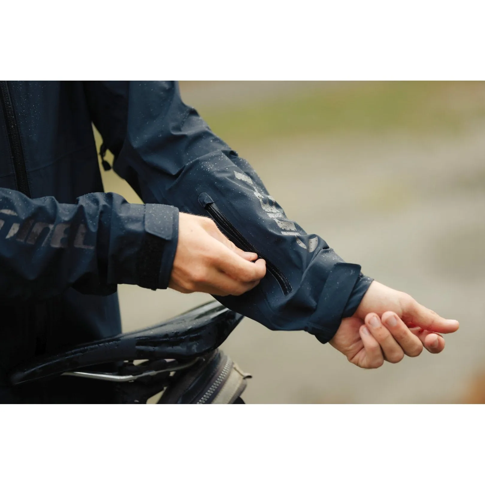Tineli Touring Rain Jacket