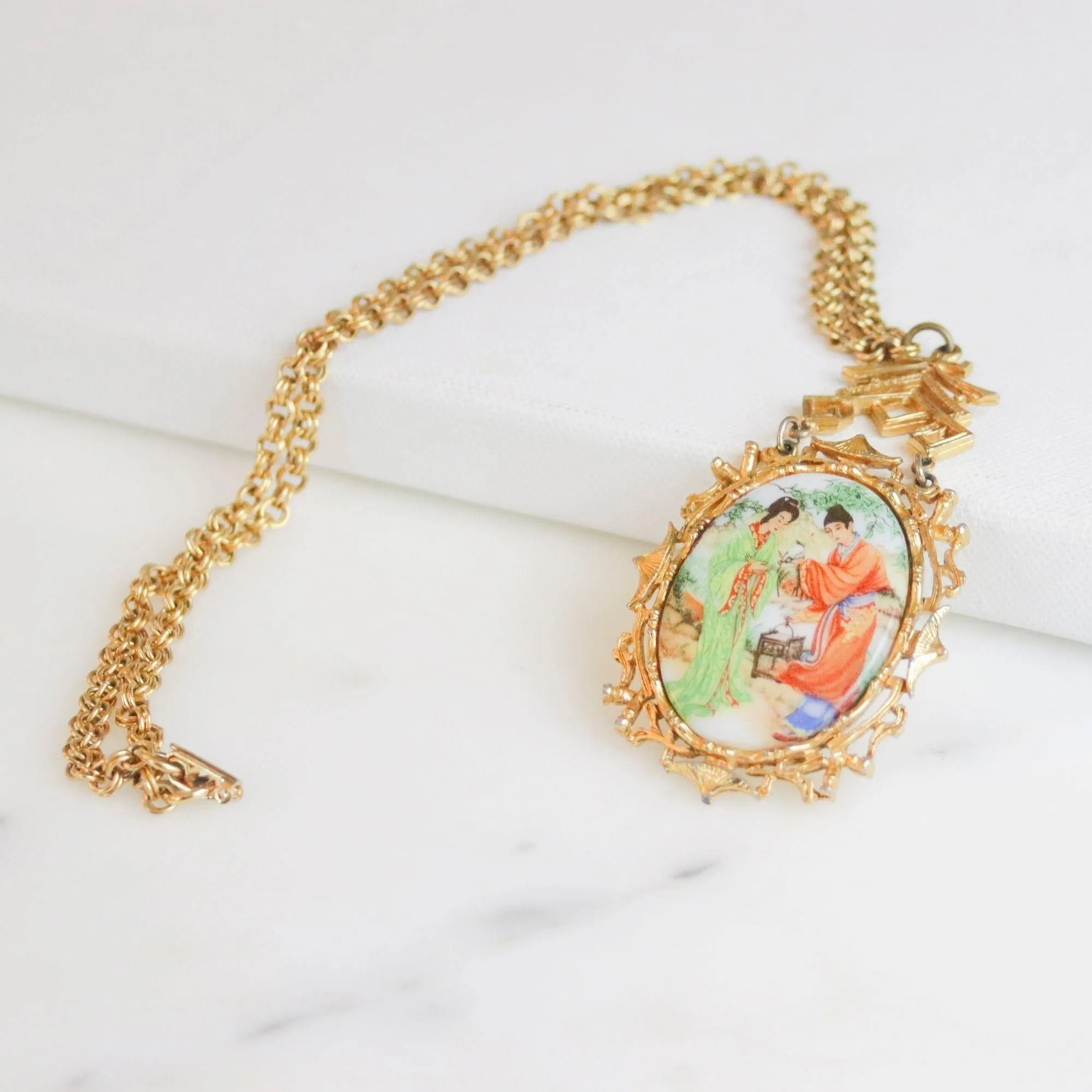 Vintage ART Mode Keisha Statement Necklace