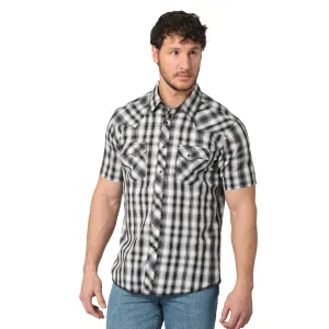 Wrangler Men's Fashion Western Plaid Snap Shirt Black
